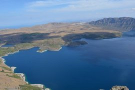 Bitlis’teki Nemrut Dağı’nda Çanak Yürüyüşü Yapıldı