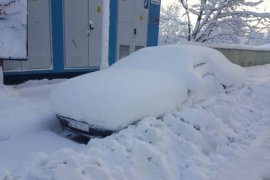 Tatvan’da kar kalınlığı yarım metreyi buldu