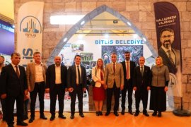 İzmir’de Düzenlenen ‘Bitlis Tanıtım Günleri’ Sona Erdi