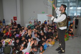 Tatvan’da Düzenlenen ‘Kadınlar Matinesi’ne Yoğun İlgi