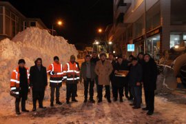 Ahlat’ta kar temizleme çalışmaları