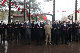 Bitlis’te Çanakkale Zaferi’nin 106. Yıl Dönümü Dolayısıyla Tören Düzenlendi