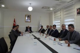 Bitlis’te Vali Ustaoğlu başkanlığında toplantı düzenlendi