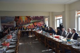 AK Parti Bitlis İl Başkanı Köstekçi Gazetecilerle Biraraya Geldi