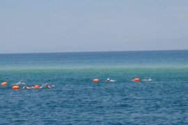 Van Denizi Yüzme Festivali Yoğun İlgi Gördü