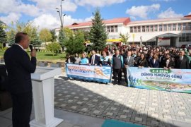 Bitlis’te Dünya Yürüyüş Günü Kapsamında Sağlık İçin Adım Atıldı