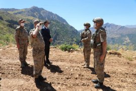 Jandarma Genel Komutanı Orgeneral Arif Çetin Bitlis'e gelerek bir dizi ziyaret gerçekleştirdi.