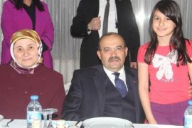 Vali Ustaoğlu şehit aileleri ile iftar yemeğinde biraraya geldi