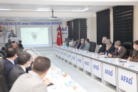 Bitlis’te İl Afet Risk Azaltma Planı Bilgilendirme Toplantısı Gerçekleştirildi