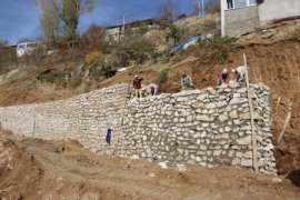 Bitlis Belediyesi Kentte Çalışmalarını Sürdürüyor