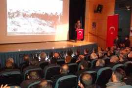 Tatvan’da ‘Şehitleri Anma Günü’ Programı Düzenlendi