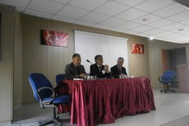 Tatvan'daki okul müdürleriyle toplantı yapıldı