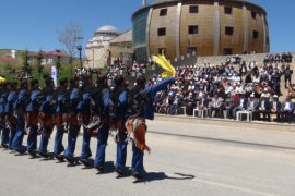 Bitlis Eren Üniversitesi ‘Bahar Şenlikleri’ Başladı