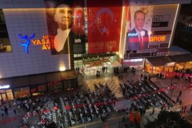 Tatvan’da ‘15 Temmuz Demokrasi ve Milli Birlik Günü’ programı düzenlendi