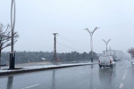 Tatvan'da Kar Yağışı