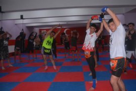 Tatvan’da Düzenlenen Uluslararası Muay Thai Kampı'na 77 Sporcu Katıldı