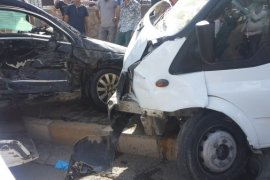 Tatvan’da meydana gelen trafik kazasında 12 kişi yaralandı