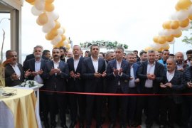 Tatvan Sahilinde Otel Açılışı Yapıldı