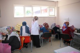Bitlis’te Kadınlara Yönelik Kurslar Devam Ediyor