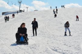 Bitlis Eren Üniversitesi Kar Festivali Düzenlendi