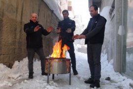 Depremzedeler İçin ‘Tambur Soba’ Üretiyorlar