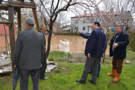 Tatvan’da heyelan ve su baskınları