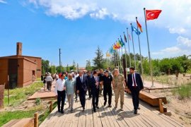 Ahlat’ta 1071 Malazgirt Zaferi’nin 955. Yıl Dönümü Hazırlıkları Sürüyor