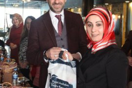 Bitlis Belediyesi'ndeki kadınlar, Başkan Tanğlay ile kahvaltıda bir araya geldi