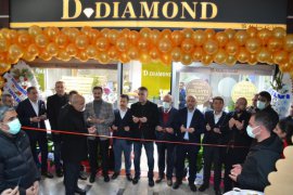 Tatvan’da D Diamond Satış Mağazası Açıldı