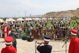 Ahlat Şenlikleri ve Malazgirt Zaferi Yıldönümü Etkinlikleri Başladı