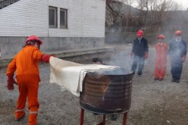 Tatvan’daki Lise Öğrencileri Van Gölü’nde Uygulamalı Ders Görüyor