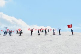 Bitlis Eren Üniversitesi Kar Festivali Düzenlendi