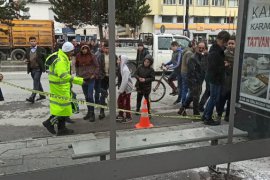 Tatvan’da şüpheli paketten lokum çıktı