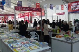 Tatvan’da ‘2. Kitap Fuarı’ Açılışı Yapıldı