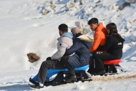 Bitlis Eren Üniversitesi Kar Festivali Düzenlendi