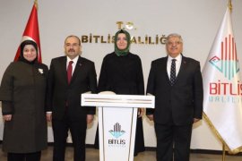 Aile ve Sosyal Politikalar Bakanı Kaya Bitlis'te