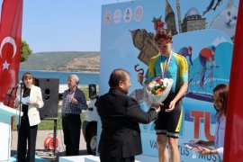 Uluslararası ‘Tour Of Van’ Bisiklet Yarışına Katılan Profesyonel Sporcular Tatvan’a Vardı