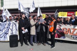 İsrail'in Gazze'ye Yönelik Saldırıları Tatvan'da Protesto Edildi