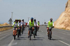 Aktivistler, Van Gölü İçin 450 Kilometre Pedal Çevirdiler