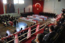 Bitlis’teki polis okulunda mezuniyet töreni düzenlendi