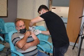 Tatvan Belediyesi Personellerine Covid-19 Aşısı Yapıldı