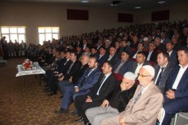 Bitlis’te “Din İstismarıyla Mücadele” konulu panel düzenlendi