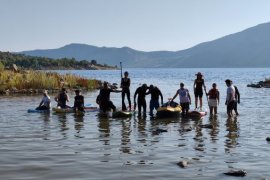 Doğaseverler 2 bin 250 rakımdaki gölde sup ve kano yaptı
