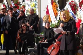 Tatvan’daki Akaryakıt İstasyonu Açılışına Yoğun Katılım