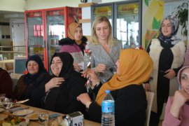 Tatvan’da'Kadınlar Günü' etkinliği düzenlendi