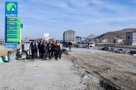 Vali Ahmet Karakaya, Tatvan Çevre Yolu Çalışmalarını Yerinde İnceledi
