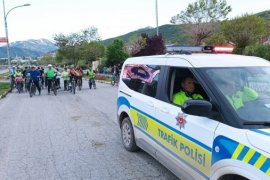 Van Gölü Sahilinde Bisiklet Turu Düzenlendi