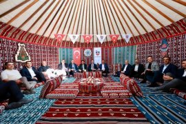 1071 Malazgirt Zaferi’nin 955. Yıl Dönümü Ahlat’ta Coşkuyla Kutlandı
