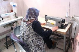 Bitlisli Kadınlar Hazırladıkları Ürünleri Satarak Aile Bütçelerine Katkı Sağlıyor