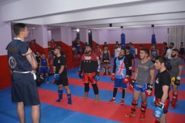 Tatvan’da uluslararası Muaythai kampı düzenlendi